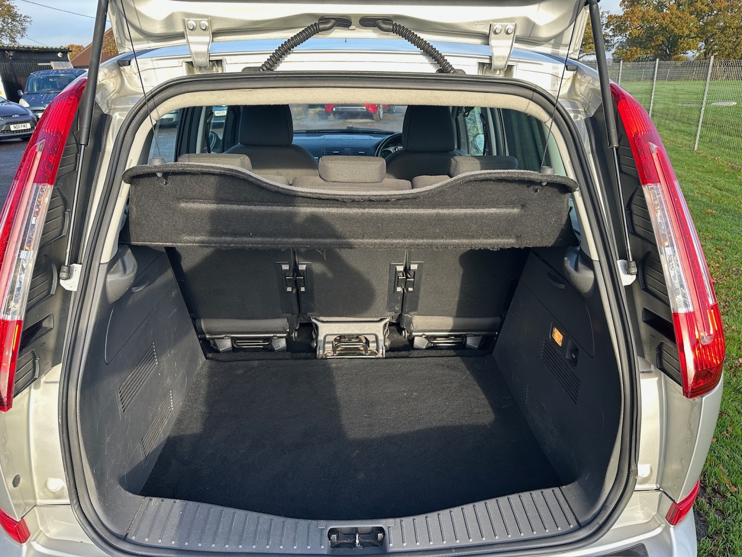 Used Ford C-Max 2008 for sale - 76521120: Photo 3