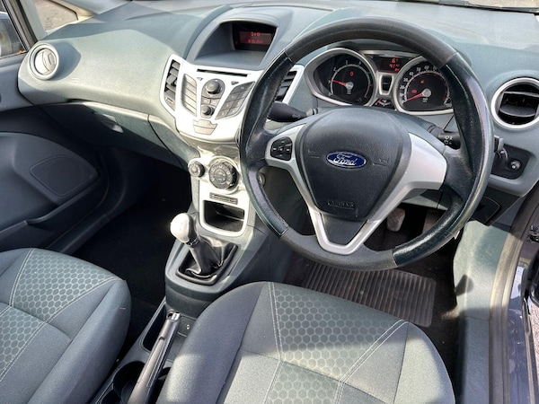 Used Ford Fiesta 2011 for sale - 76257701: Photo 8