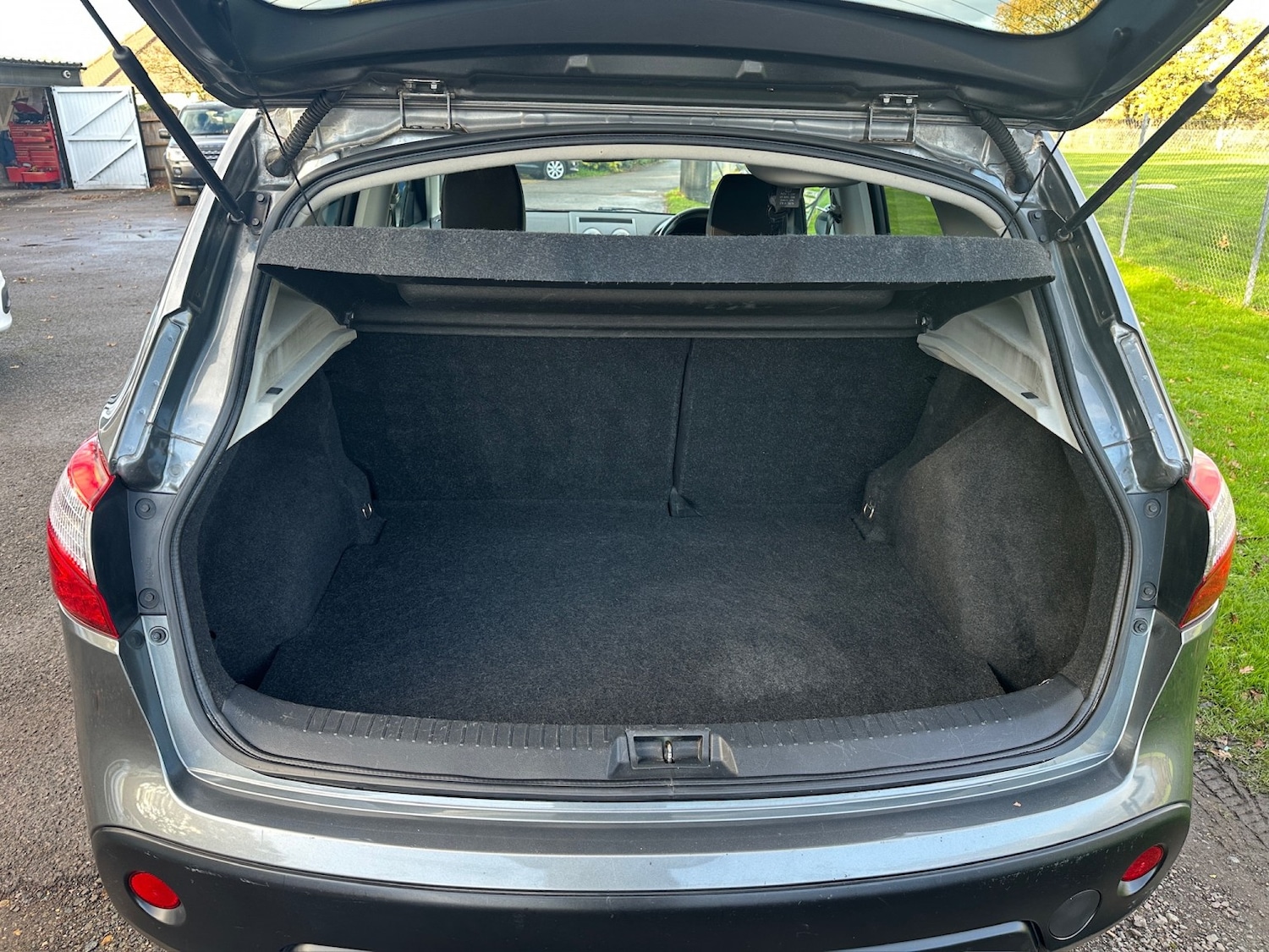 Used Nissan Qashqai 2011 for sale - 76670810: Photo 3