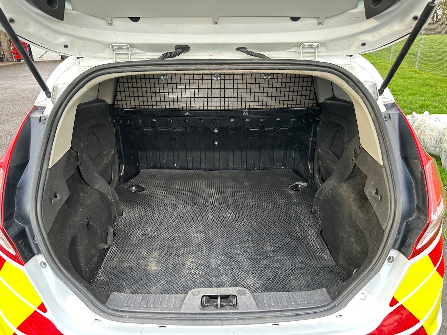 Used Ford Fiesta 2015 for sale - 77632431: Photo 3