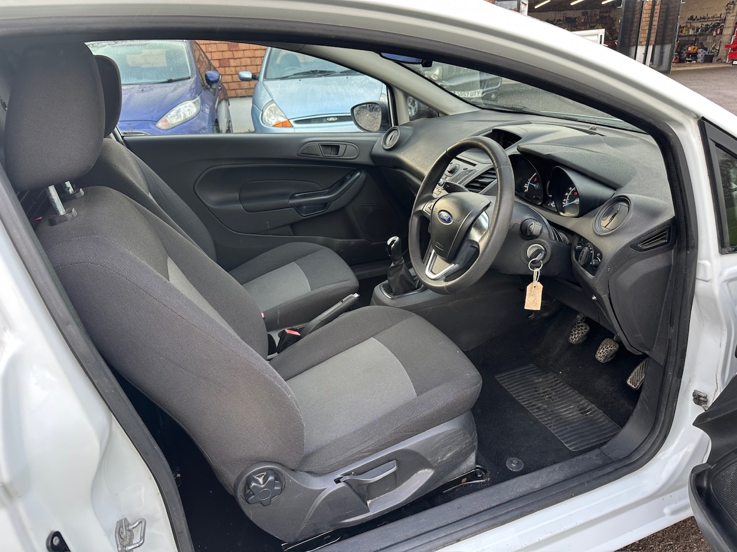 Used Ford Fiesta 2015 for sale - 77632431: Photo 6