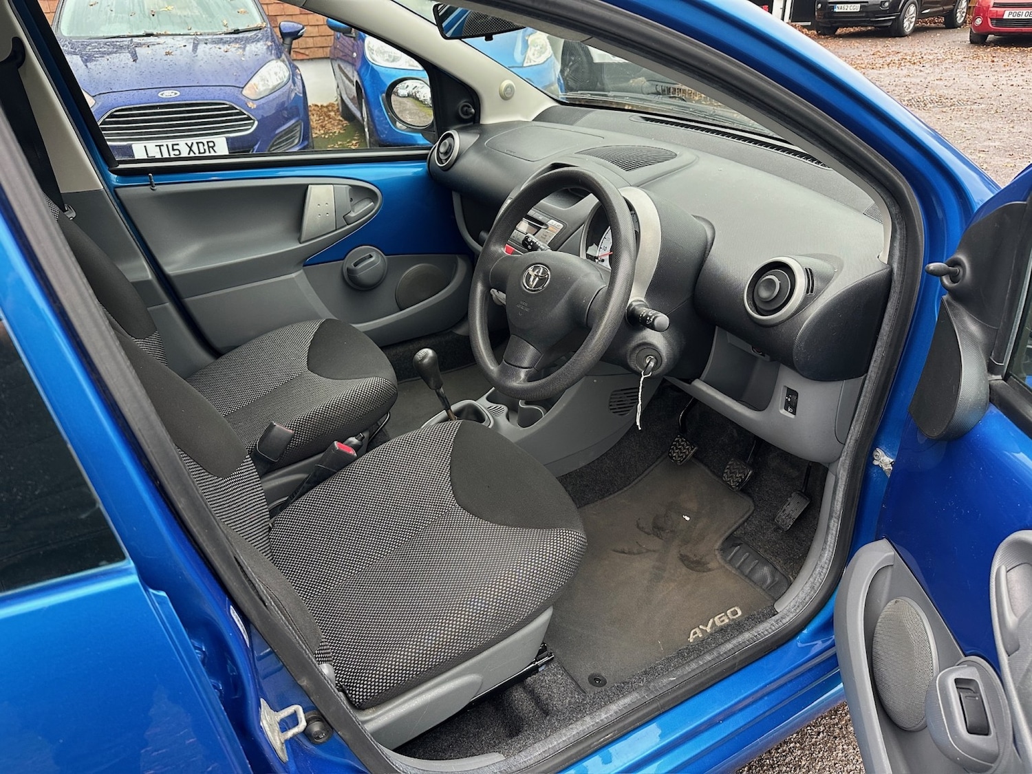 Used Toyota AYGO 2011 for sale - 76855377: Photo 8