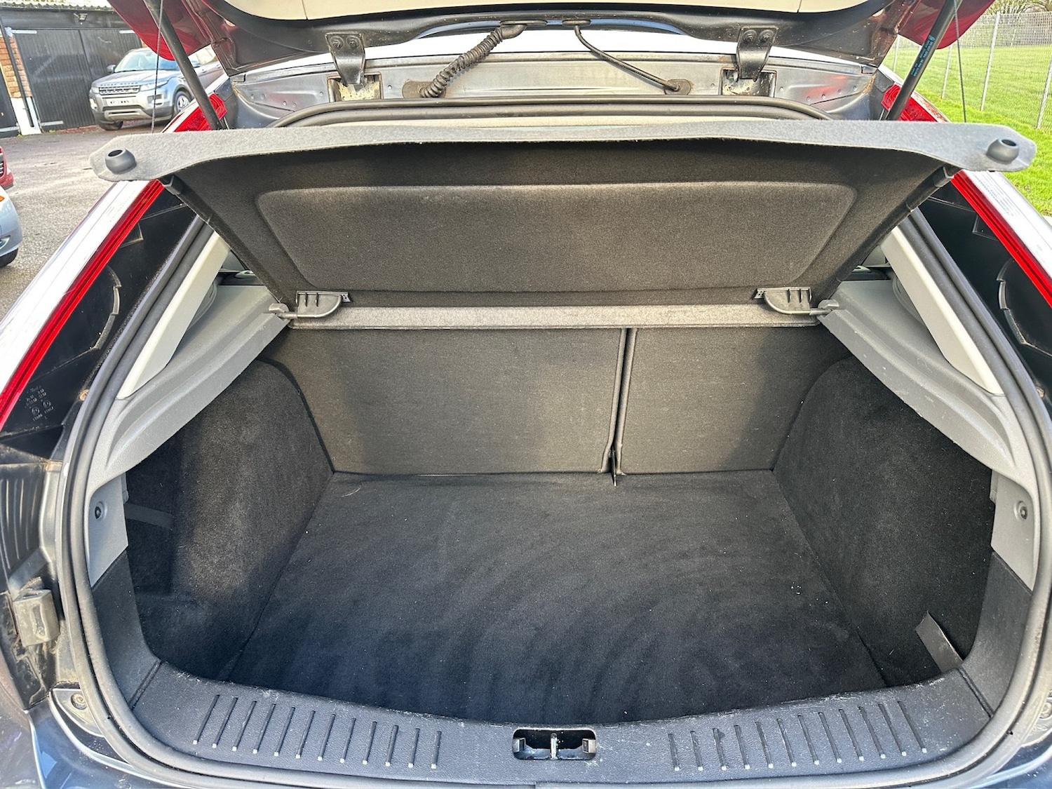 Used Ford Focus 2010 for sale - 77264520: Photo 3