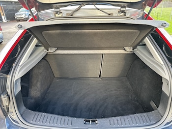 Used Ford Focus 2010 for sale - 77264520: Photo