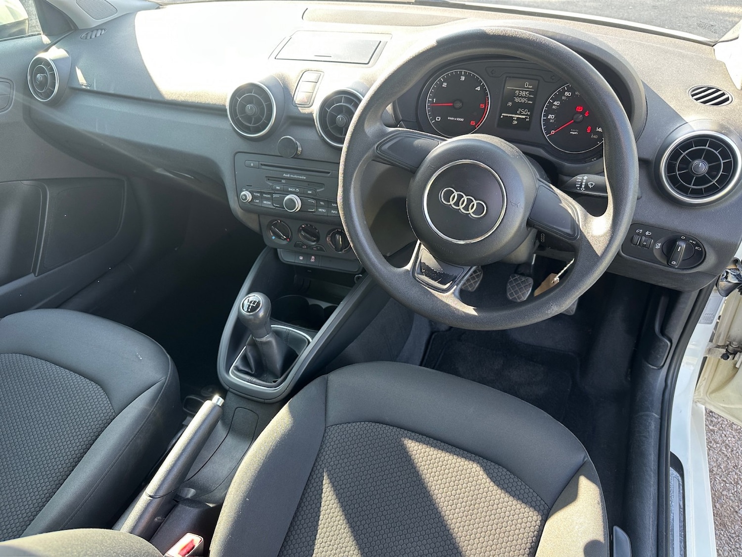 Used Audi A1 2012 for sale - 76830396: Photo 7