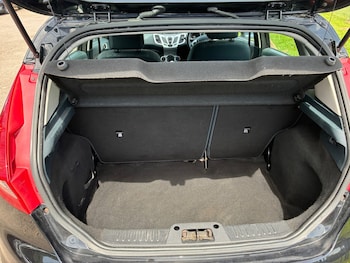Used Ford Fiesta 2011 for sale - 79033160: Photo