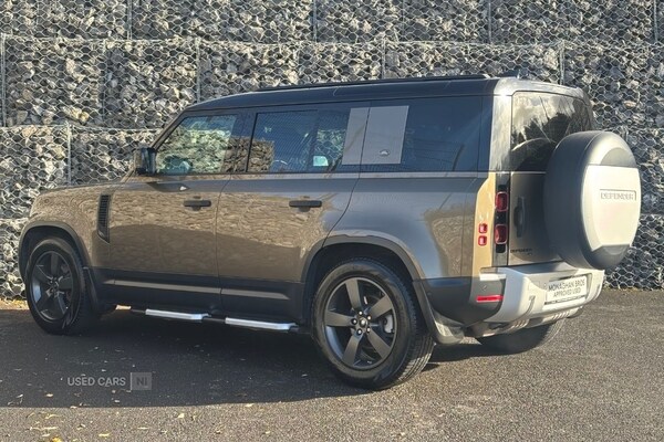 Used Land Rover Defender 2021 for sale - 76399568: Photo 11