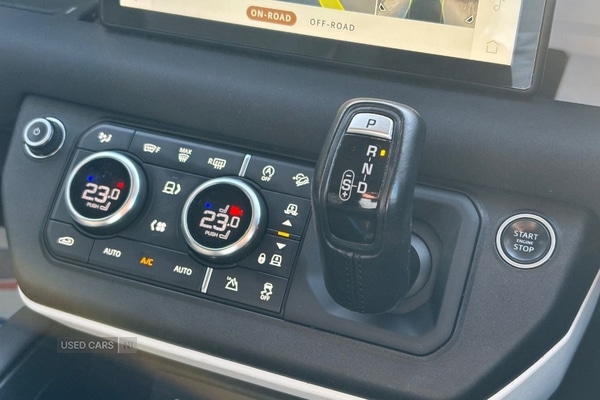 Used Land Rover Defender 2021 for sale - 76399568: Photo 18