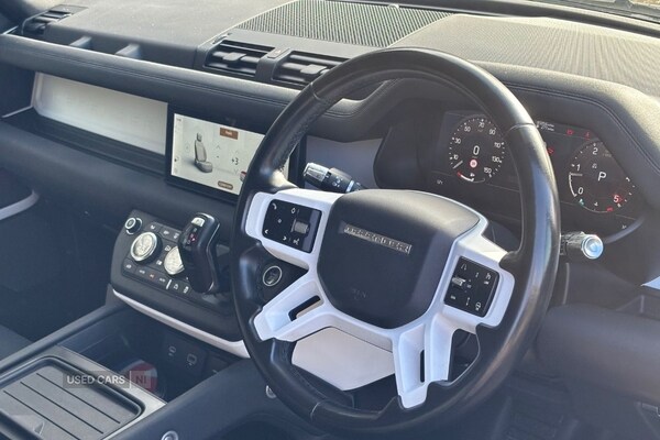 Used Land Rover Defender 2021 for sale - 76399568: Photo 27