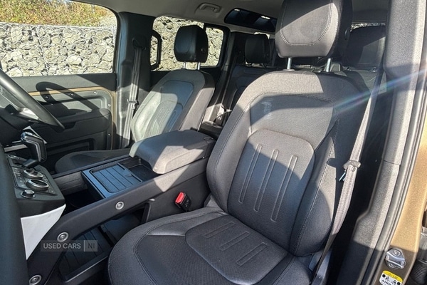 Used Land Rover Defender 2021 for sale - 76399568: Photo 31