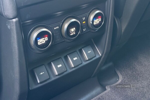 Used Land Rover Defender 2021 for sale - 76399568: Photo 35