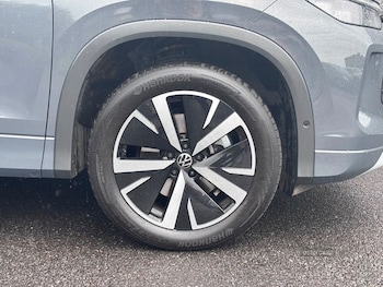 Used Volkswagen Touran 2026 for sale - 78676971: Photo