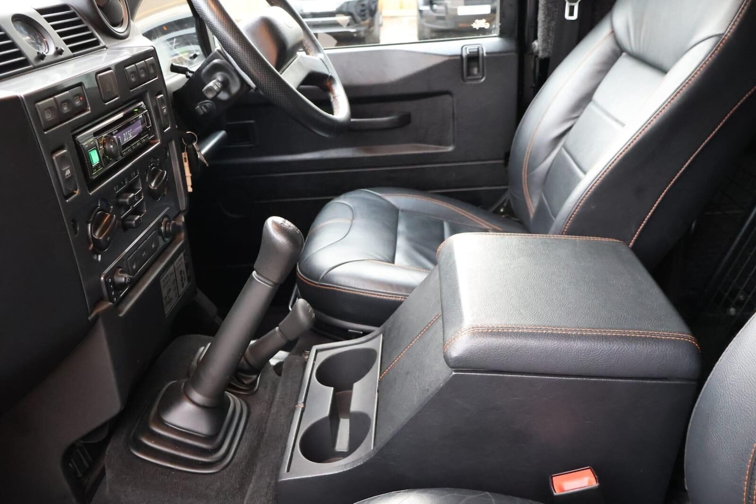 Used Land Rover Defender 2013 for sale - 77135826: Photo 12