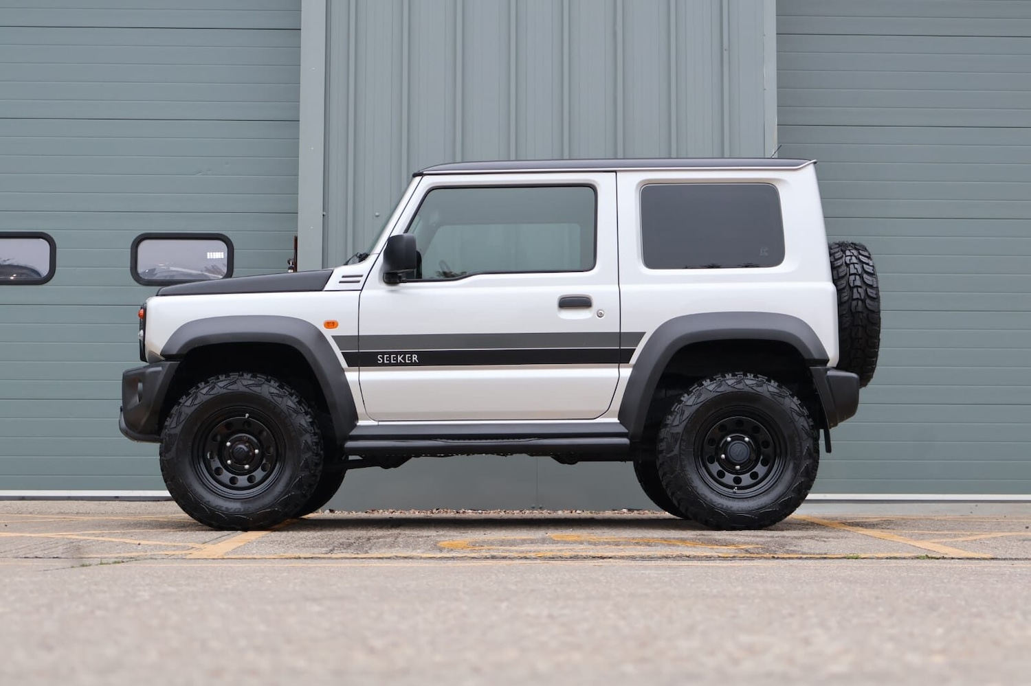 Used Suzuki Jimny 2021 for sale - 76243040: Photo 5