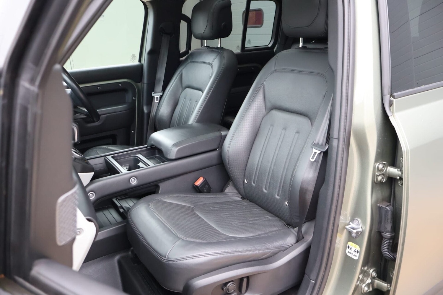 Used Land Rover Defender 2021 for sale - 77062166: Photo 23