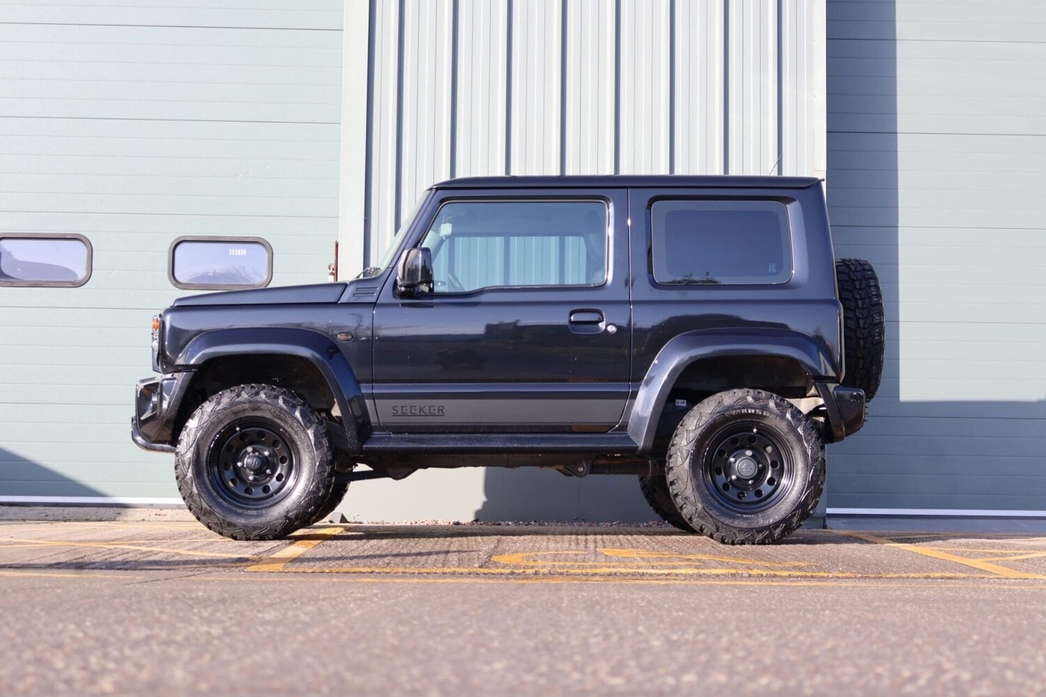 Used Suzuki Jimny 2023 for sale - 77355123: Photo 6