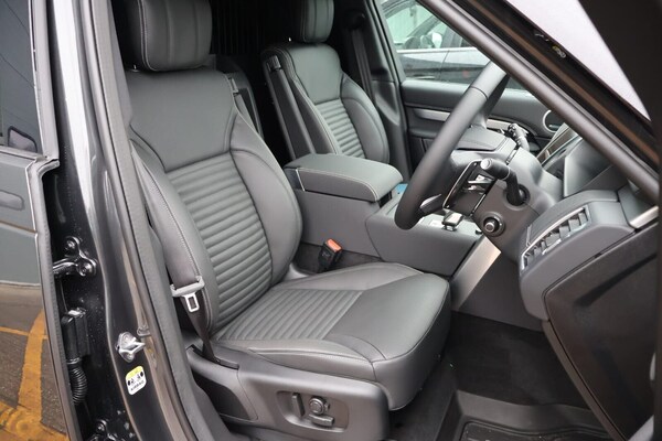 Used Land Rover Discovery 2024 for sale - 73592909: Photo 12