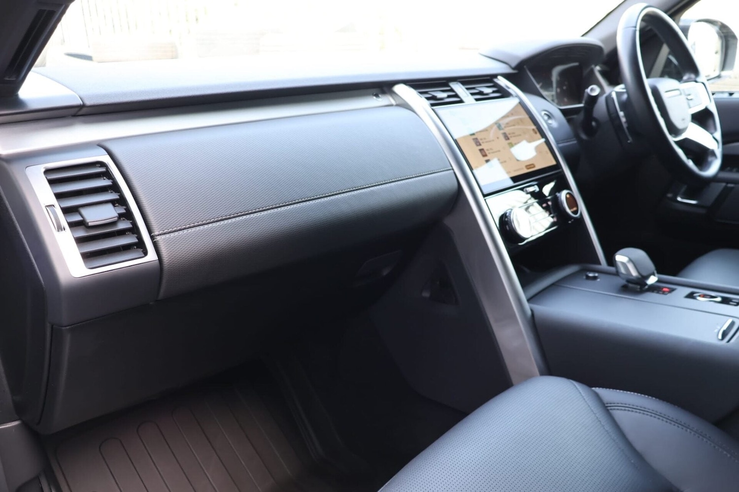 Used Land Rover Discovery 2023 for sale - 78210149: Photo 19