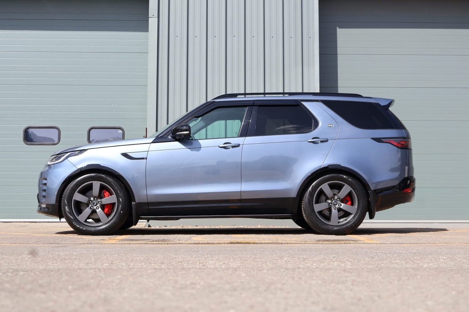 Used Land Rover Discovery 2023 for sale - 78210149: Photo 4