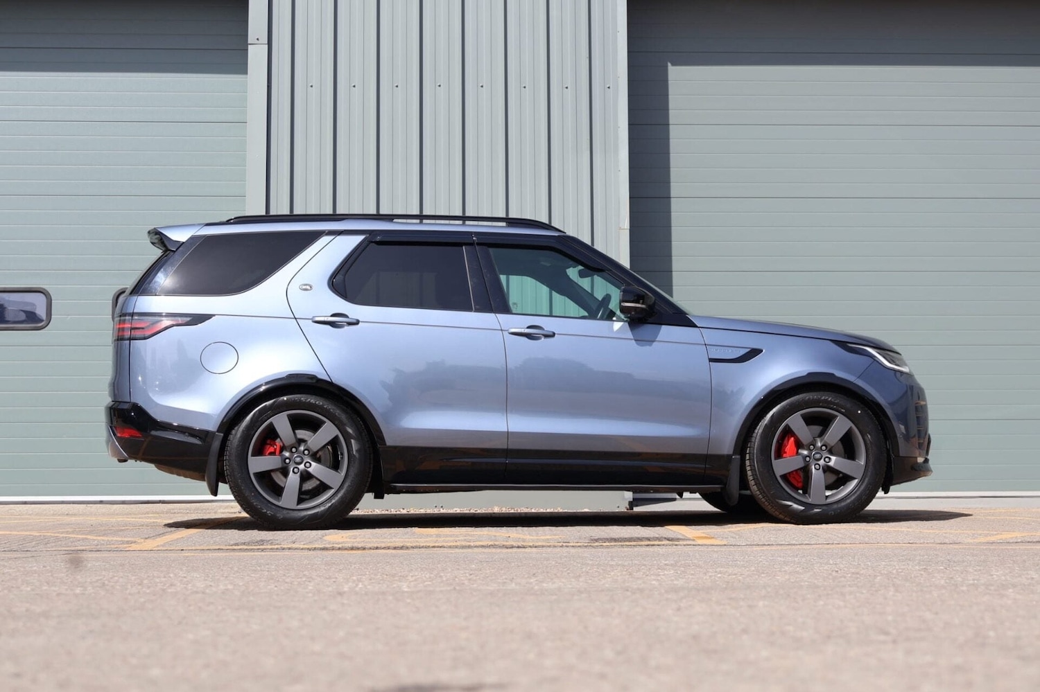 Used Land Rover Discovery 2023 for sale - 78210149: Photo 8