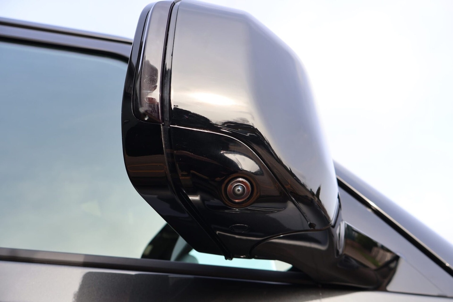 Used Land Rover Defender 110 2026 for sale - 78011049: Photo 10