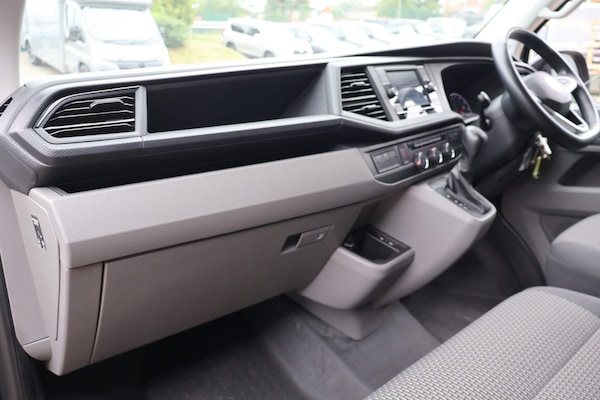 Used Volkswagen Transporter 2023 for sale - 75425831: Photo 17