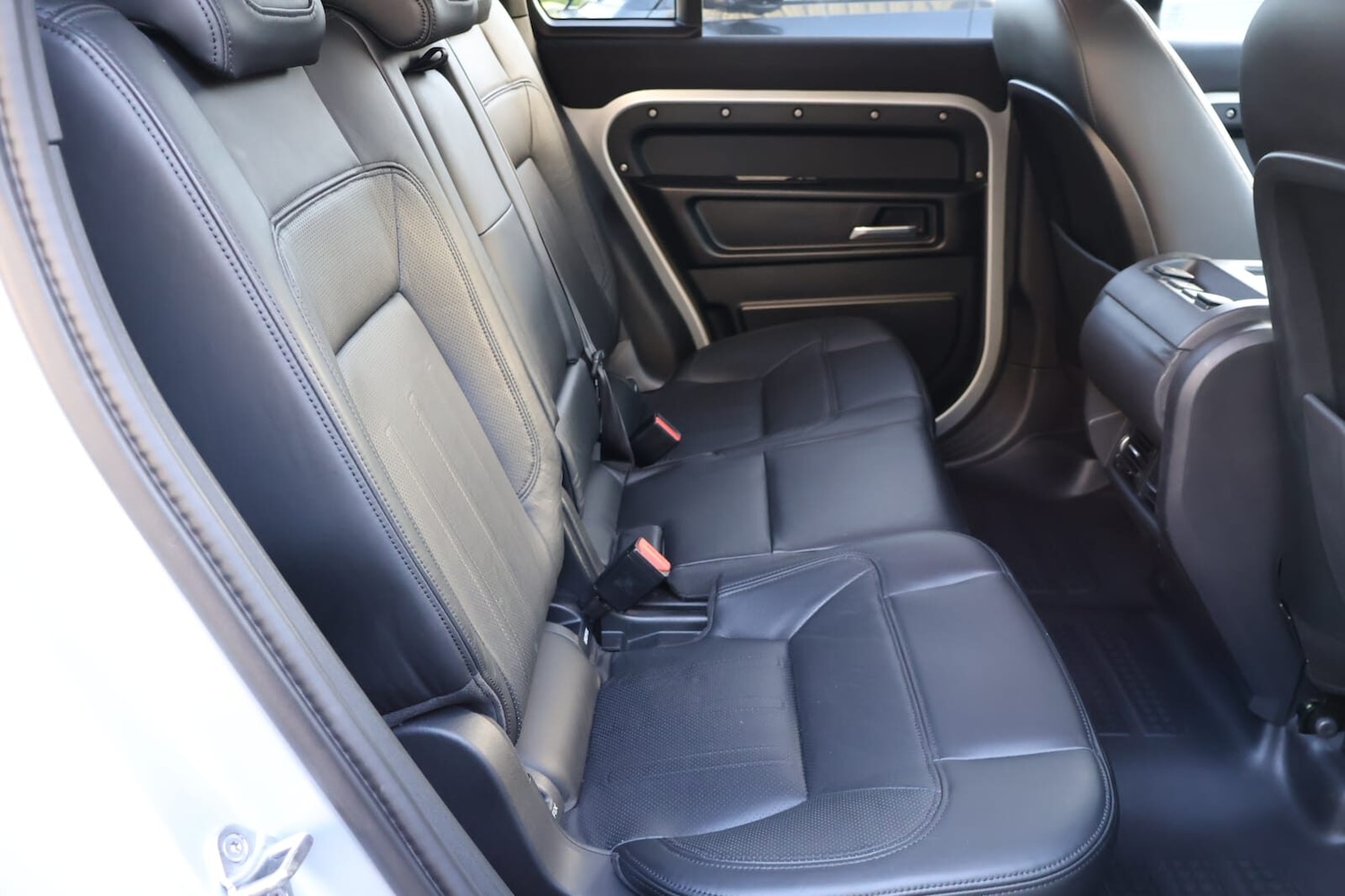 Used Land Rover Defender 2021 for sale - 76616946: Photo 21