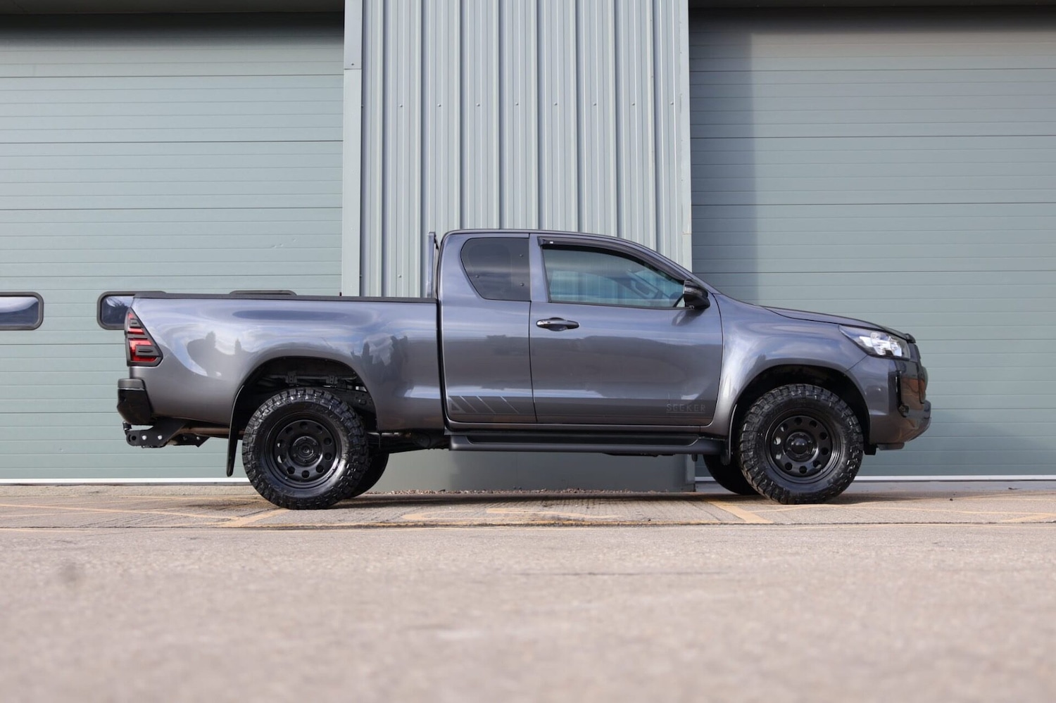 Used Toyota Hilux 2025 for sale - 77262442: Photo 5