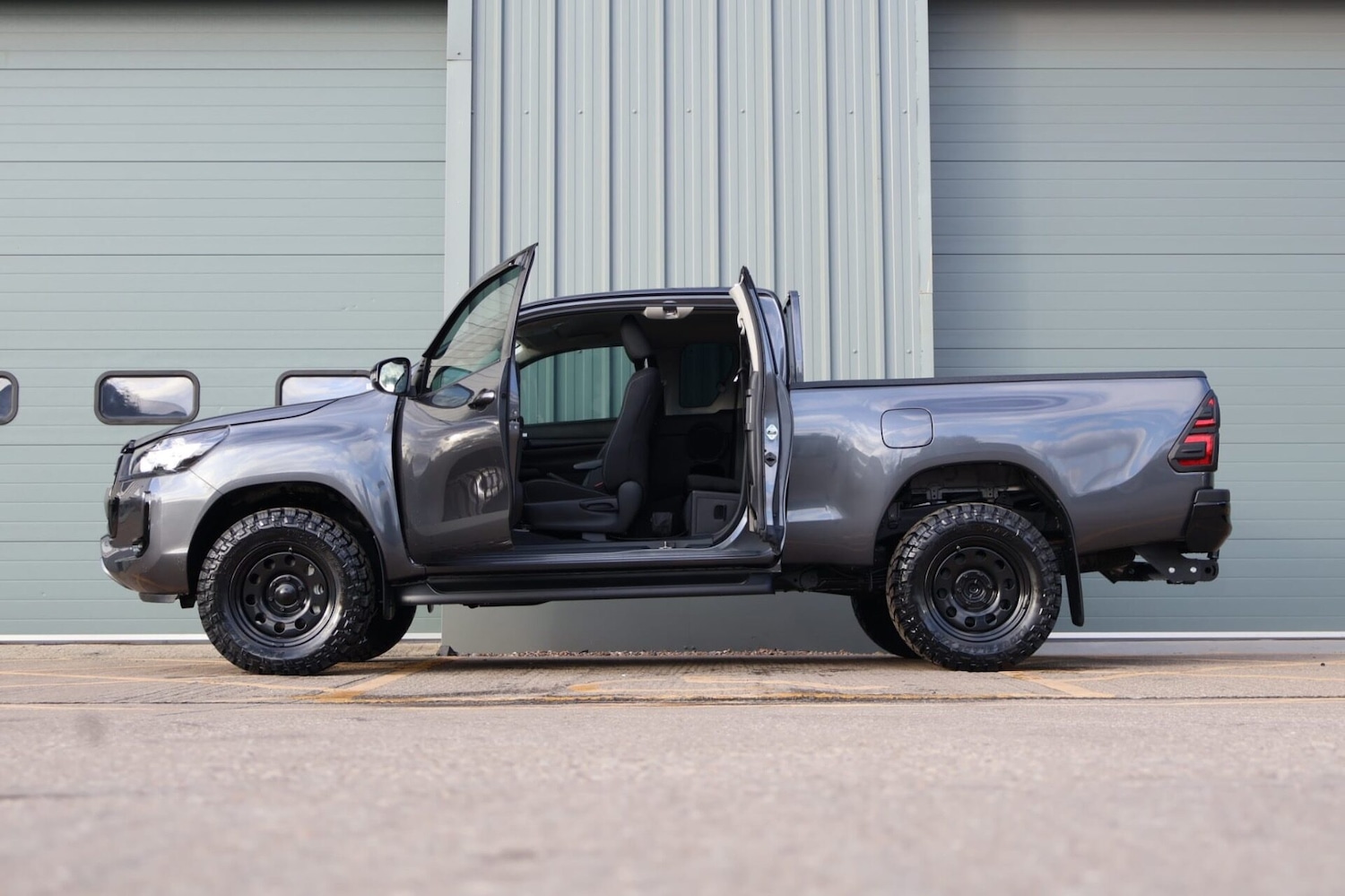 Used Toyota Hilux 2025 for sale - 77262442: Photo 6