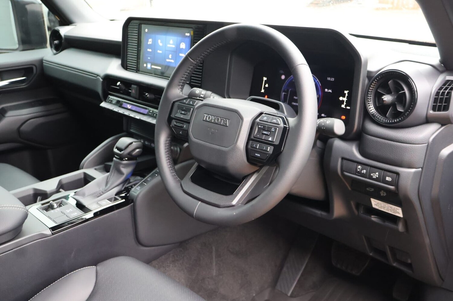 Used Toyota Land Cruiser 2025 for sale - 76625315: Photo 14