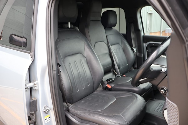 Used Land Rover Defender 110 2021 for sale - 75426497: Photo 21