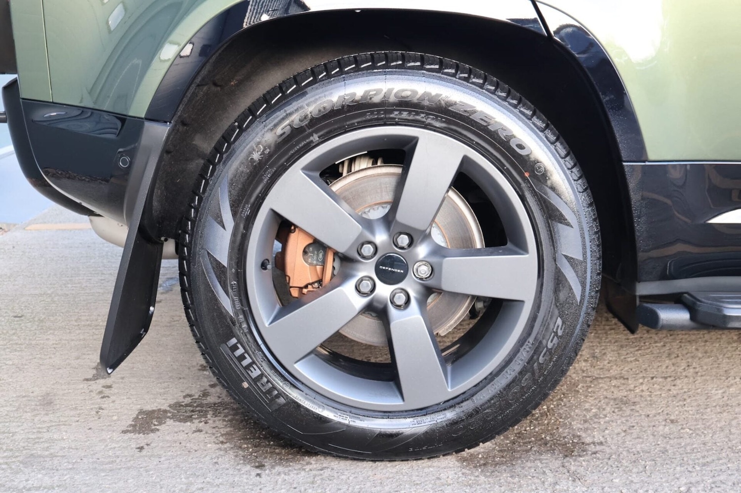 Used Land Rover Defender 2025 for sale - 77270812: Photo 10