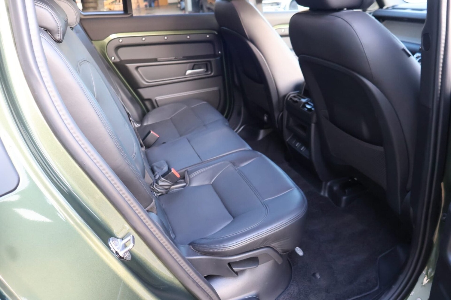 Used Land Rover Defender 2025 for sale - 77270812: Photo 16