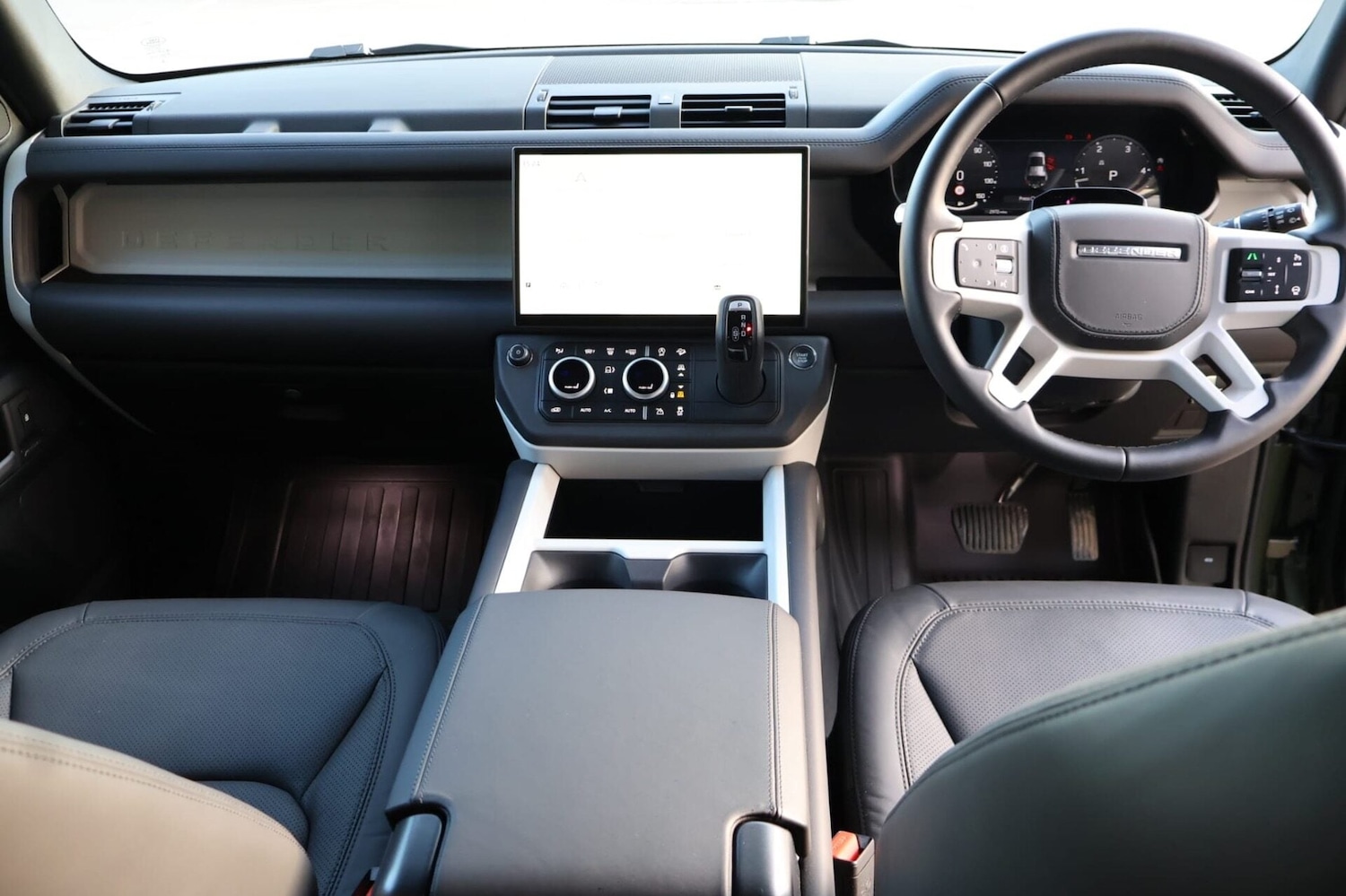 Used Land Rover Defender 2025 for sale - 77270812: Photo 21