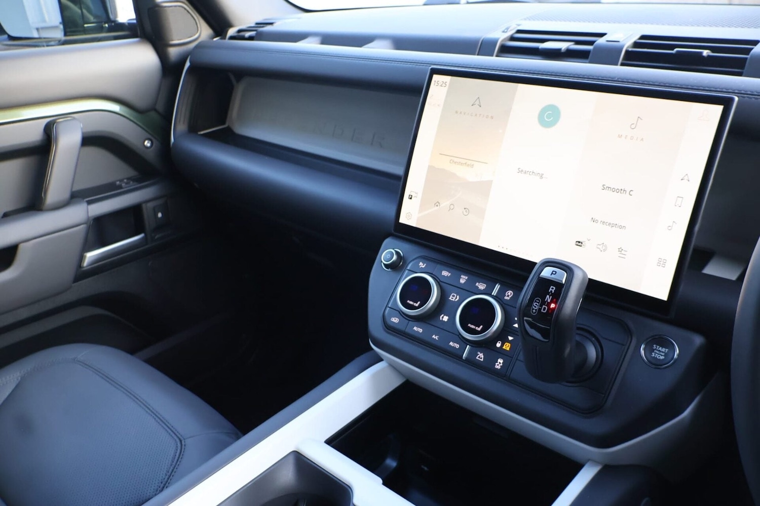 Used Land Rover Defender 2025 for sale - 77270812: Photo 23