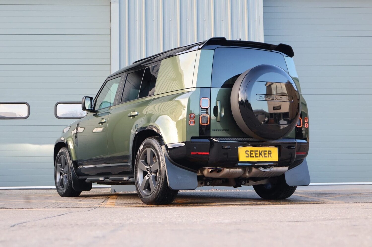 Used Land Rover Defender 2025 for sale - 77270812: Photo 4