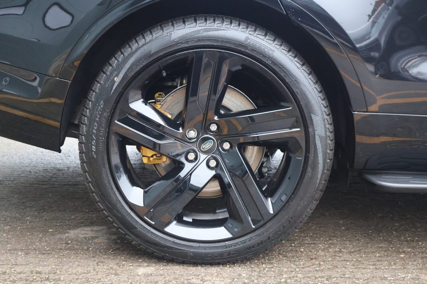 Used Land Rover Discovery 2025 for sale - 75982303: Photo 11