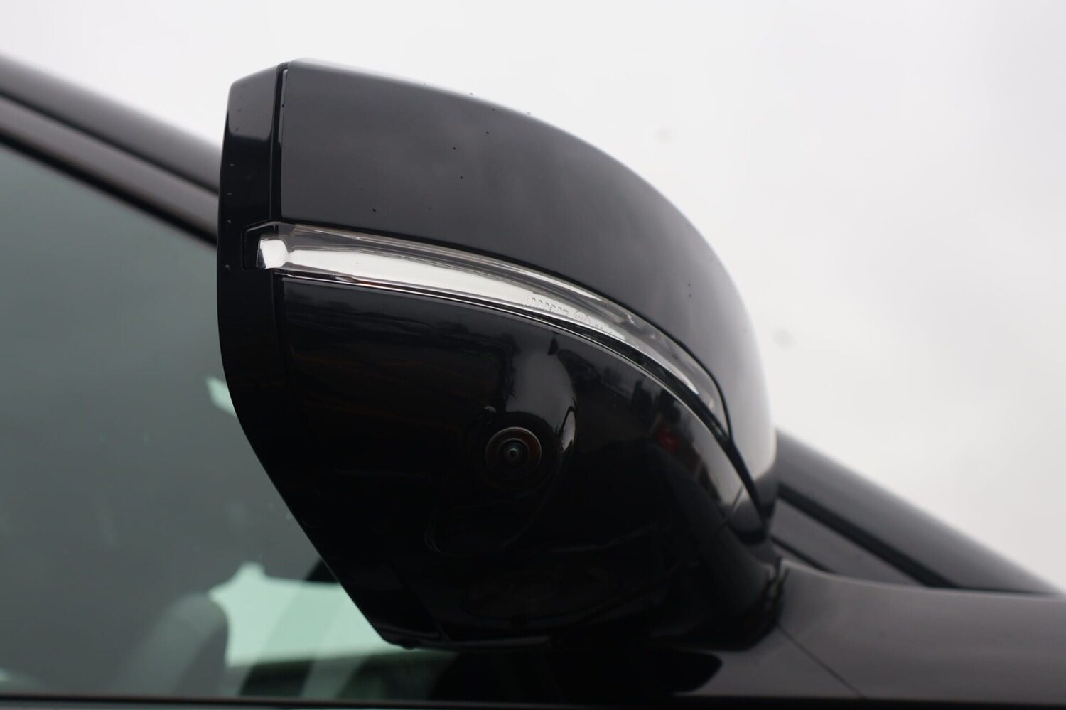 Used Land Rover Discovery 2025 for sale - 75982303: Photo 16