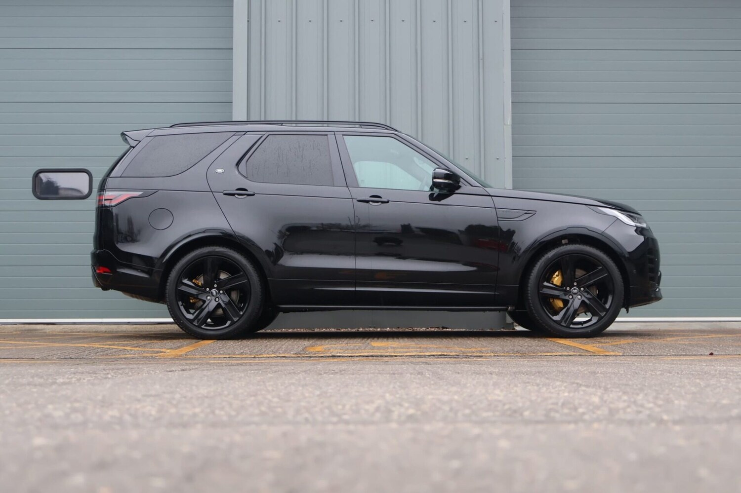 Used Land Rover Discovery 2025 for sale - 75982303: Photo 7