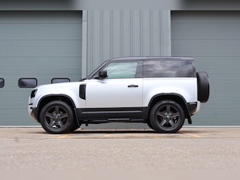 Used Land Rover Defender 90 2021 for sale - 75789741: Photo