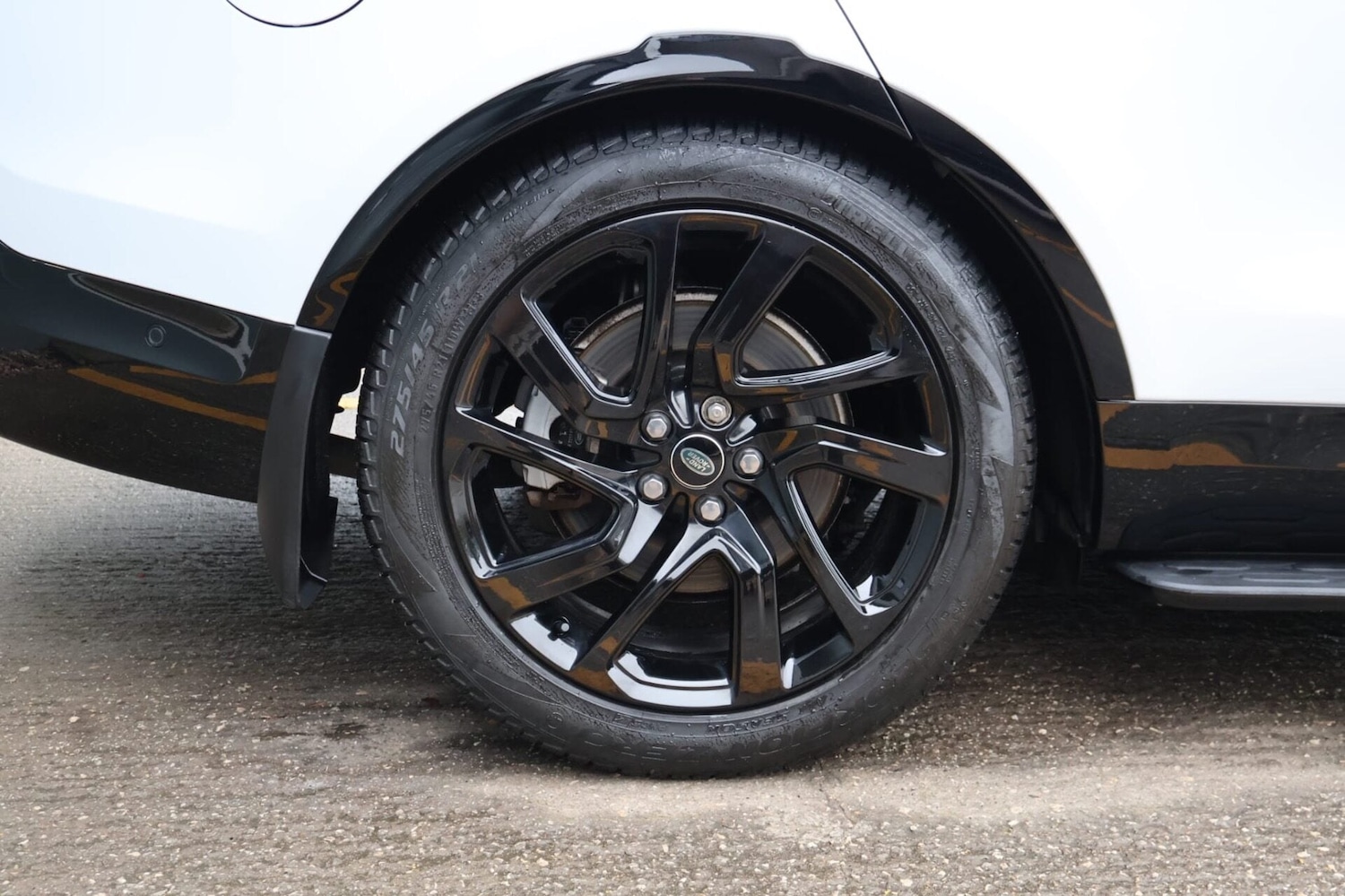 Used Land Rover Discovery 2023 for sale - 77233637: Photo 10