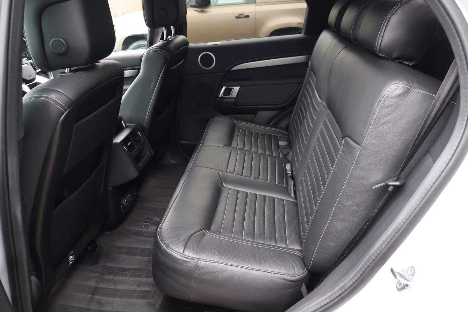 Used Land Rover Discovery 2023 for sale - 77233637: Photo 22