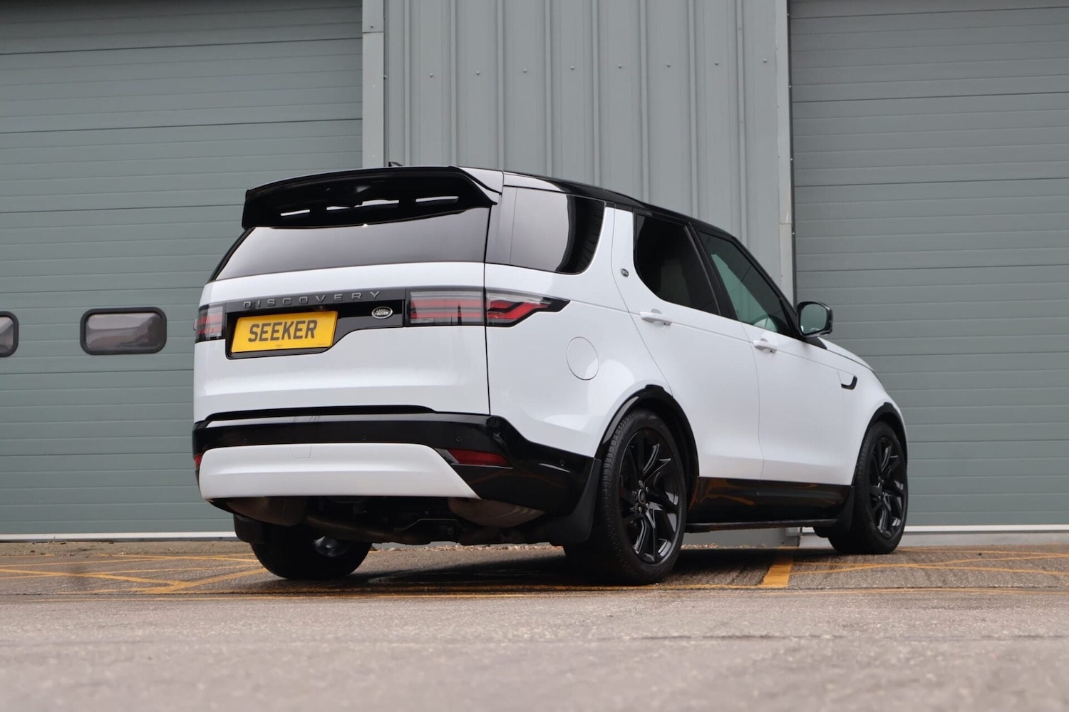 Used Land Rover Discovery 2023 for sale - 77233637: Photo 7