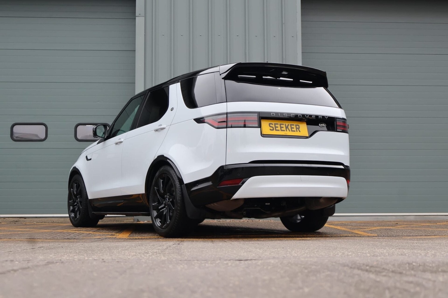 Used Land Rover Discovery 2023 for sale - 77233637: Photo 9