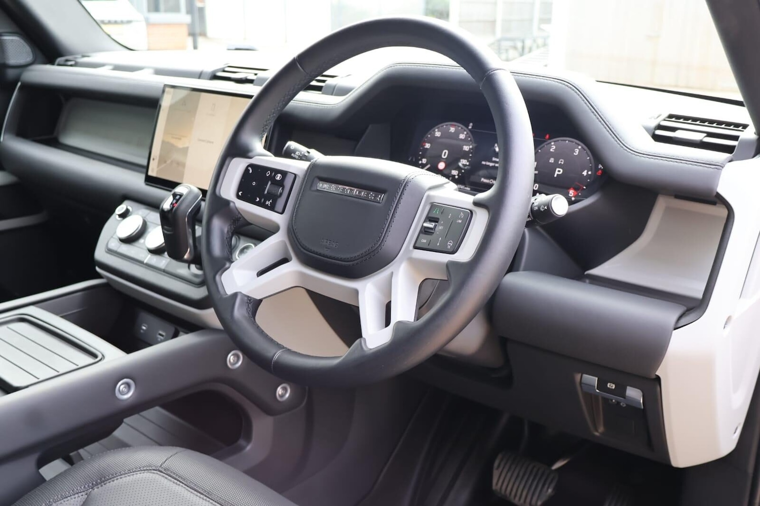 Used Land Rover Defender 2024 for sale - 78121717: Photo 16