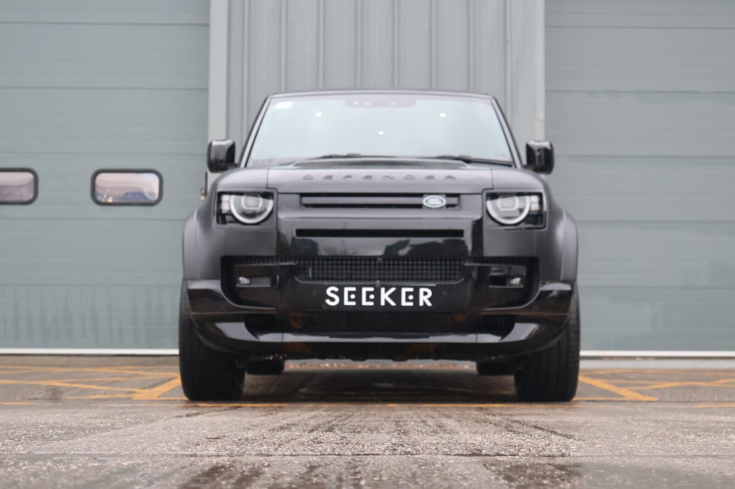 Used Land Rover Defender 110 2025 for sale - 76957113: Photo 2