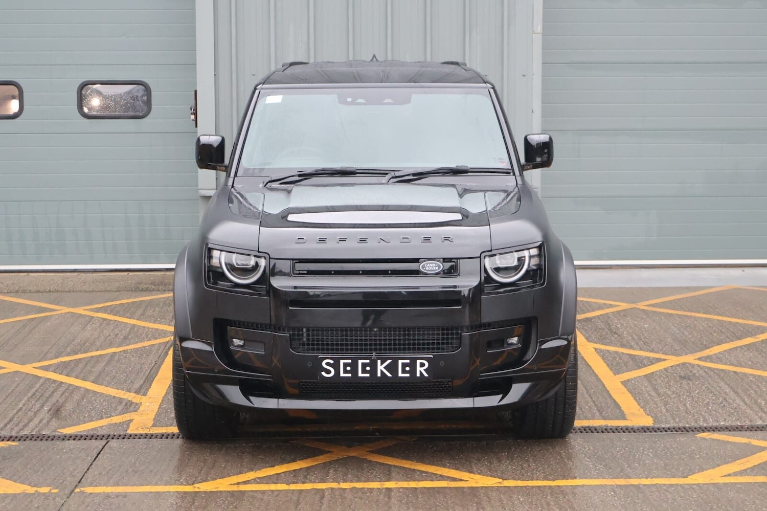 Used Land Rover Defender 110 2025 for sale - 76957113: Photo 8