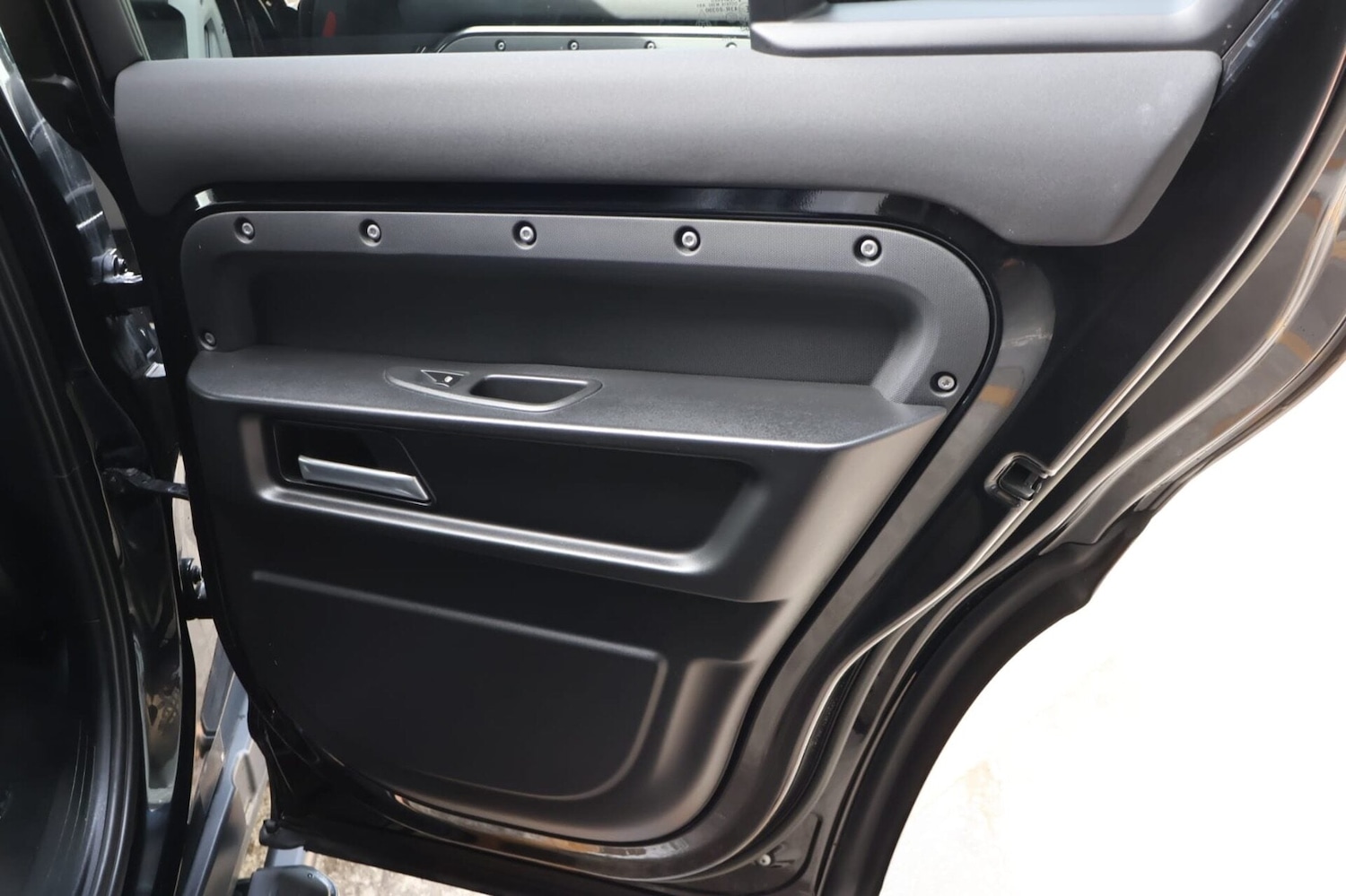 Used Land Rover Defender 2022 for sale - 78210147: Photo 18