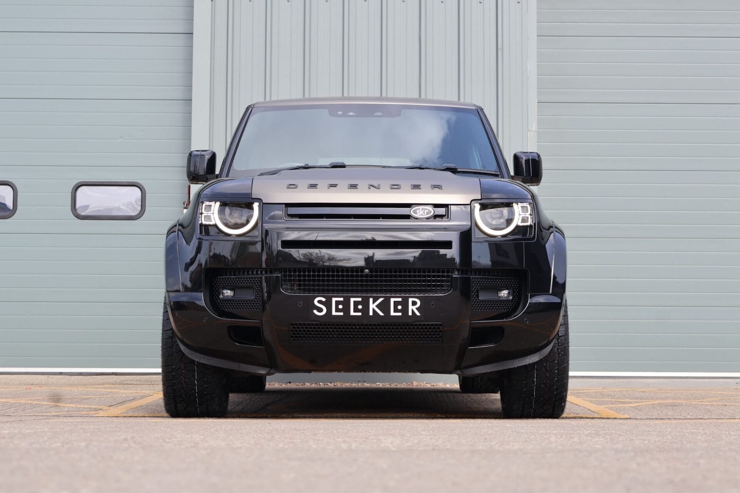 Used Land Rover Defender 2022 for sale - 78210147: Photo 2