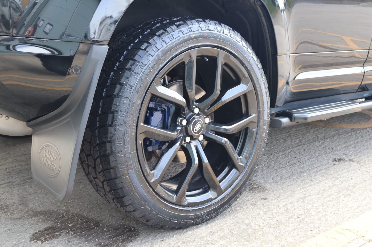 Used Land Rover Defender 2022 for sale - 78210147: Photo 22